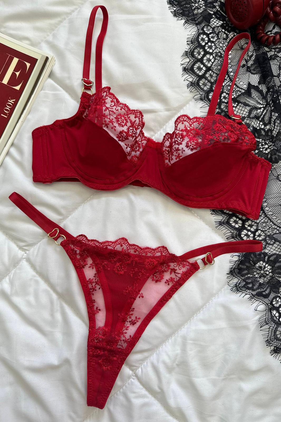 Sophie Kırmızı Dantel Detaylı Exclusive Bralet Set